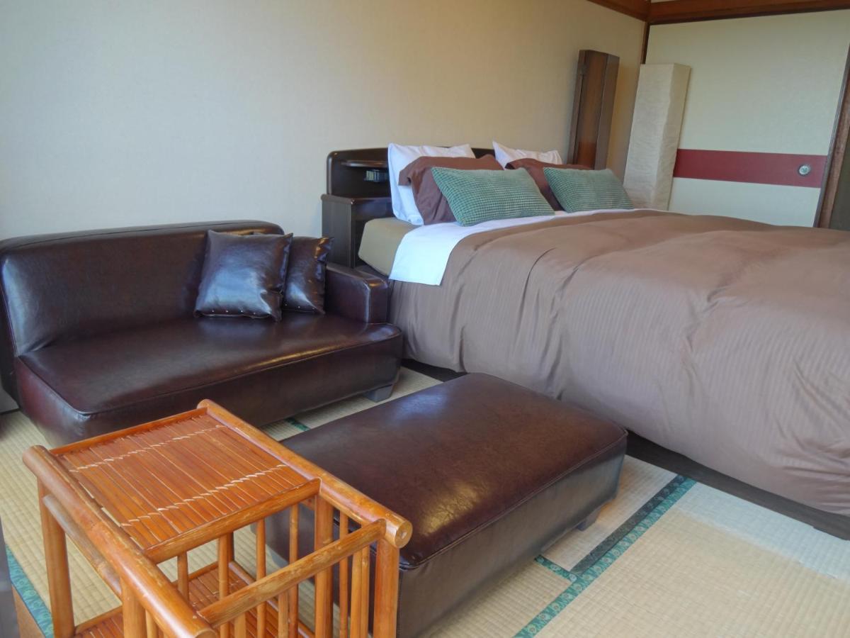 Ryokan Izuna Atami  Esterno foto