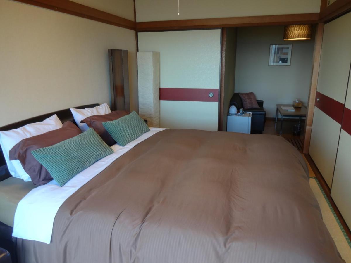 Ryokan Izuna Atami  Esterno foto
