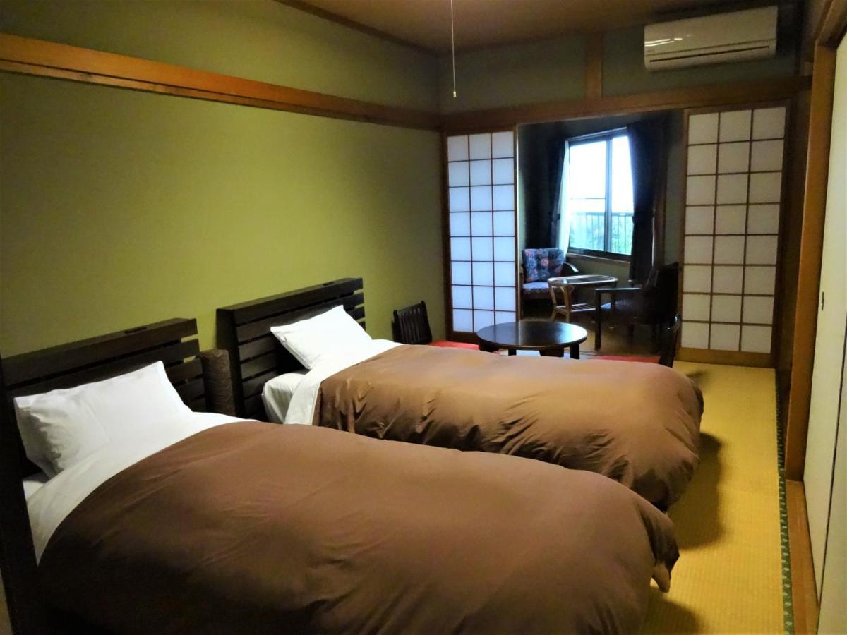 Ryokan Izuna Atami  Esterno foto