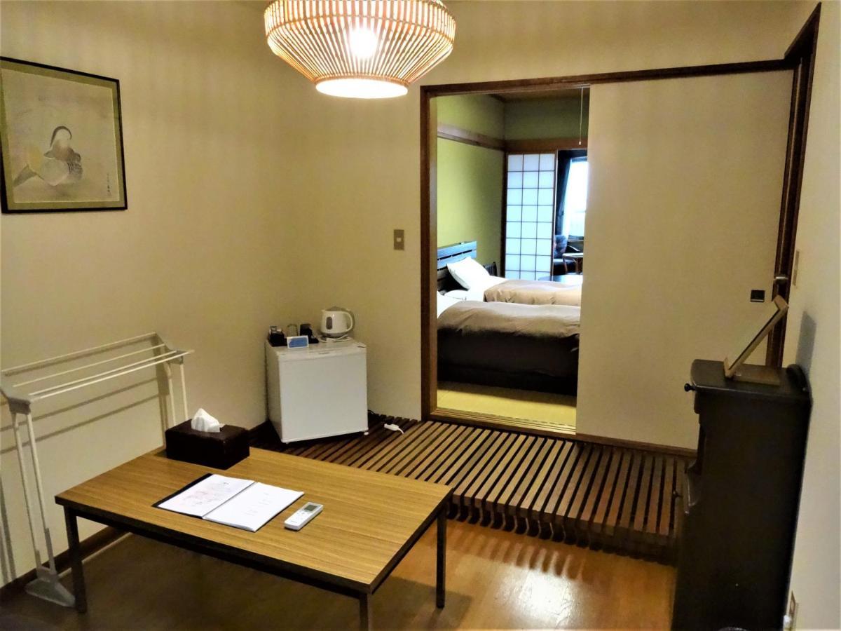 Ryokan Izuna Atami  Esterno foto