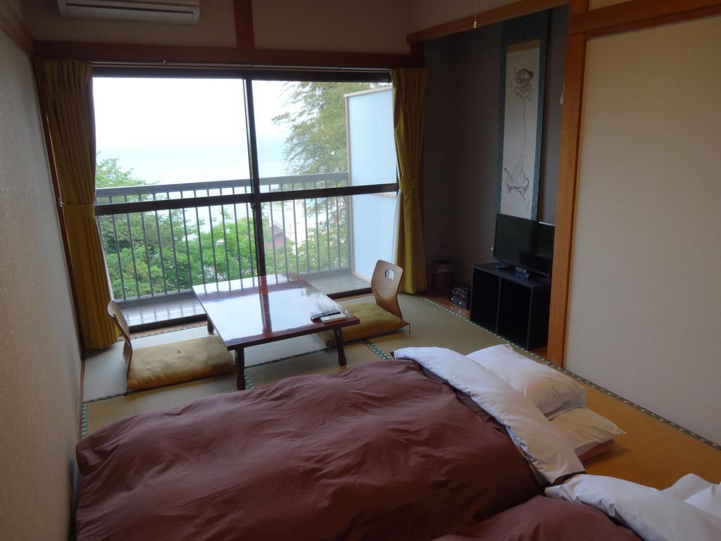 Ryokan Izuna Atami  Esterno foto